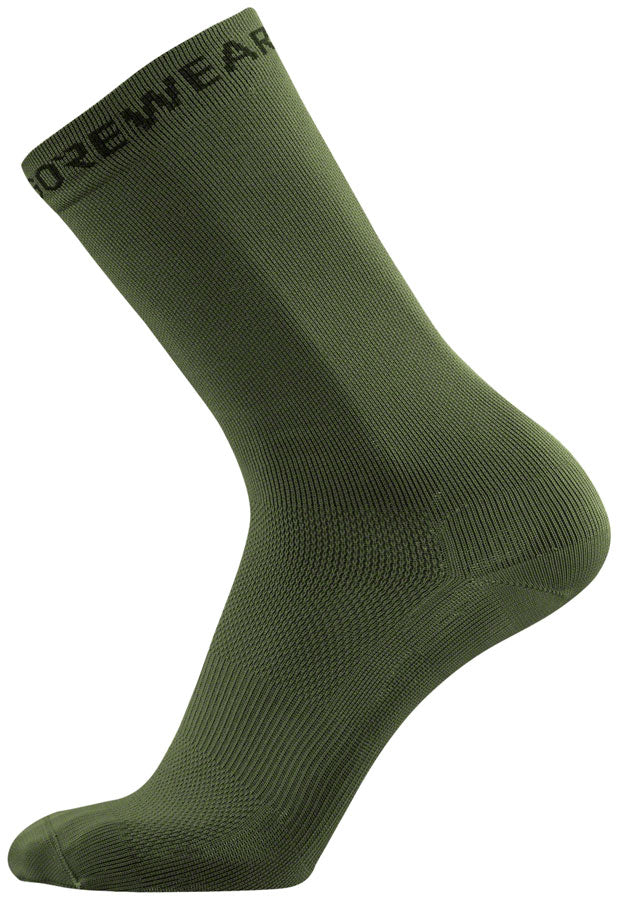 Load image into Gallery viewer, Gorewear Essential Socks - Green Men's 6-7.5