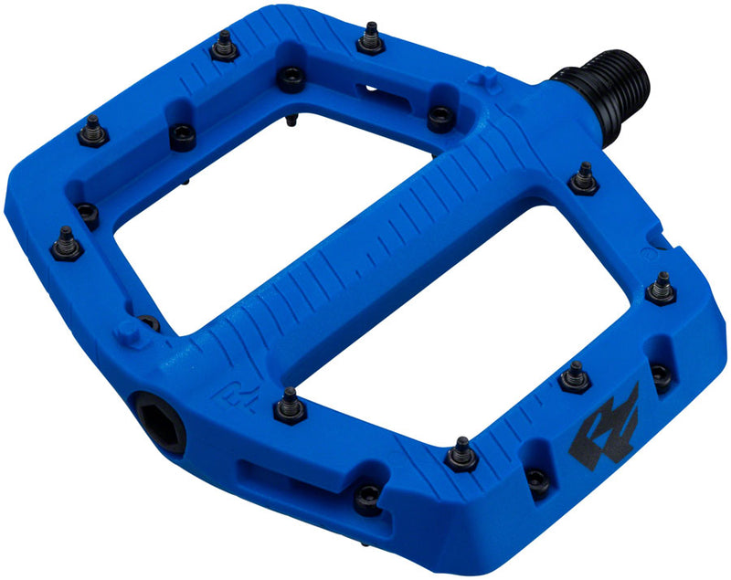 Load image into Gallery viewer, RaceFace Chester Pedals - Platform Composite 9/16" Large Blue
