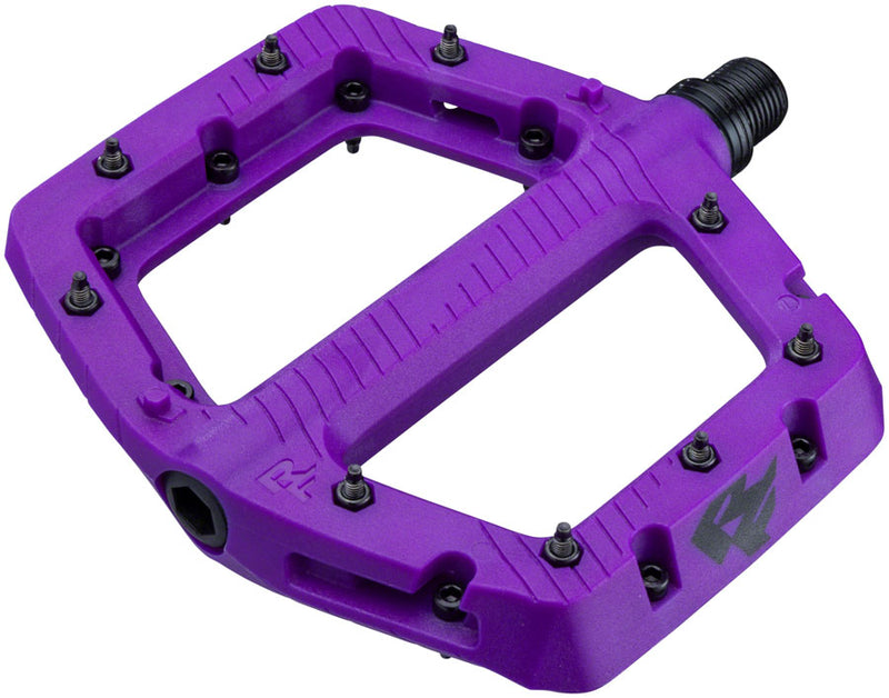 Load image into Gallery viewer, RaceFace Chester Pedals - Platform Composite 9/16" Large Purple
