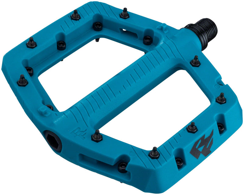 Load image into Gallery viewer, RaceFace Chester Pedals - Platform Composite 9/16" Large Turquoise
