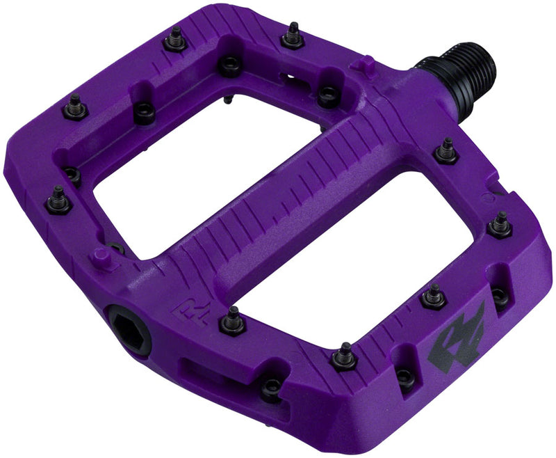 Load image into Gallery viewer, RaceFace Chester Pedals - Platform Composite 9/16" Small Purple
