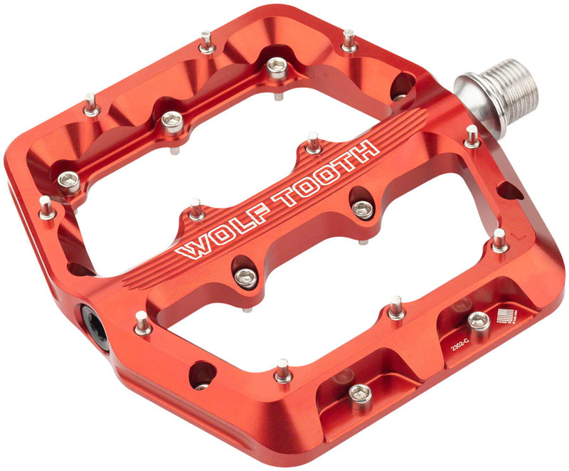 Load image into Gallery viewer, Wolf Tooth Waveform Pedals - Red Small
