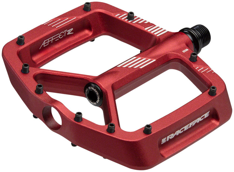 Load image into Gallery viewer, RaceFace Aeffect R Pedals - Platform Aluminum 9/16" Red
