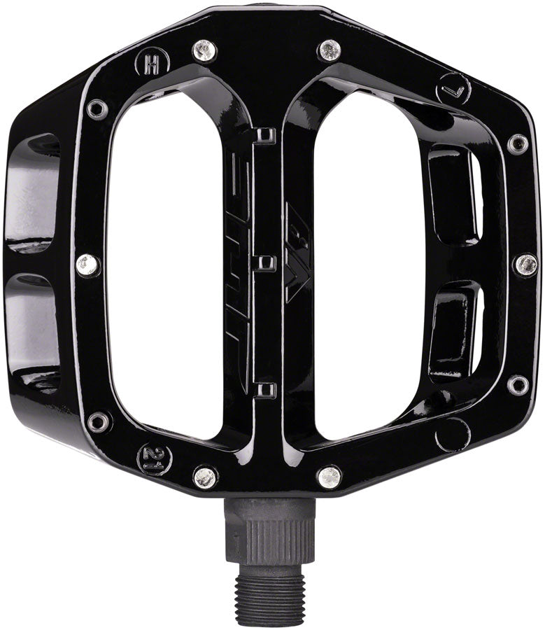 Load image into Gallery viewer, DMR V8 Classic DU Pedals - Platform Aluminum 9/16" Black

