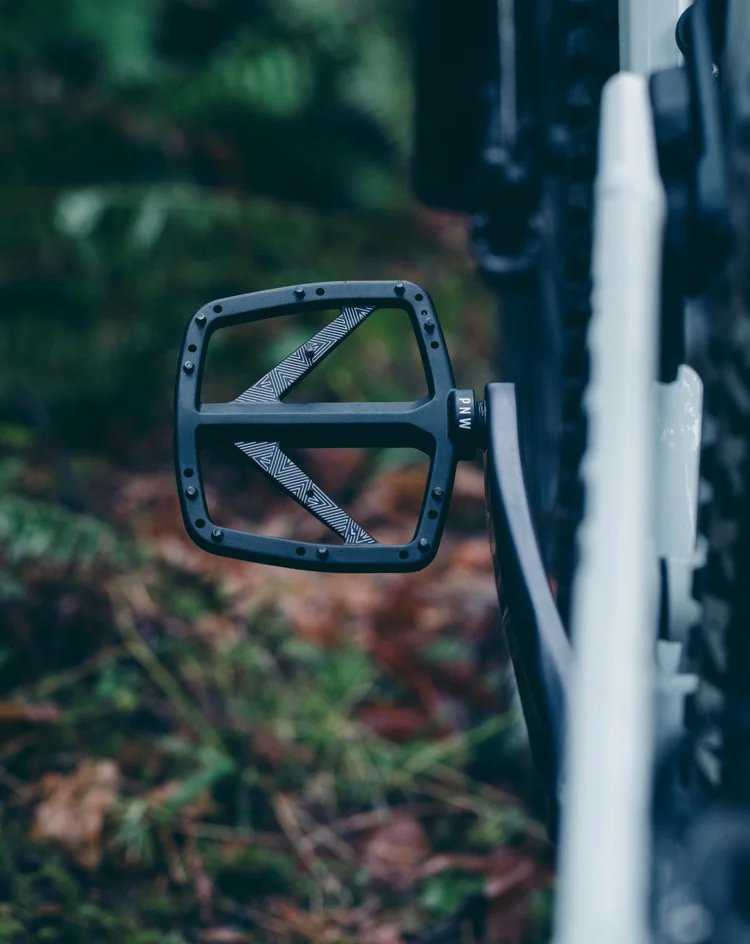 Load image into Gallery viewer, PNW Loam Alloy Pedals
