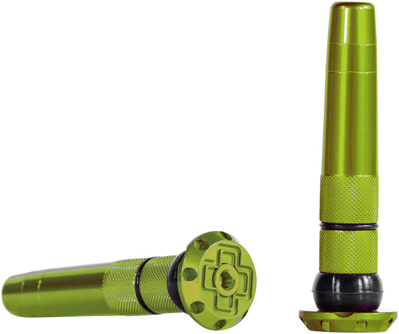Load image into Gallery viewer, Muc-Off Stealth Tubeless Puncture Plugs Tire Repair Kit - Bar-End Mount Green Pair
