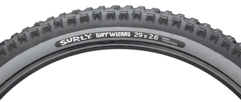 Load image into Gallery viewer, Surly Dirt Wizard Tire - 29 x 2.6 Tubeless Folding Black/Slate 60 tpi
