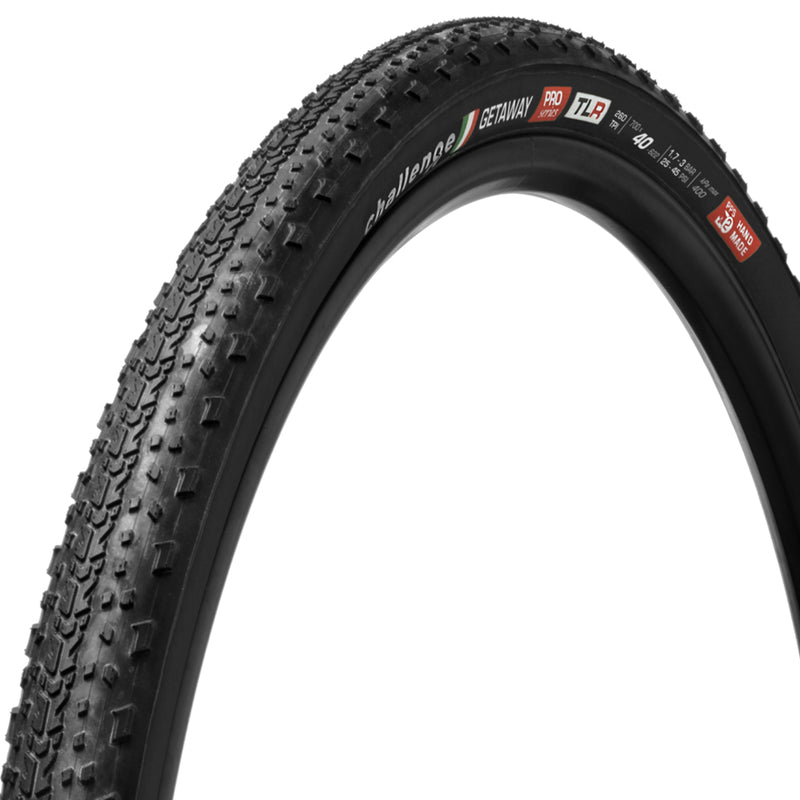 Load image into Gallery viewer, Challenge Tire Getaway Pro TLR Tire 700 x 40 Black
