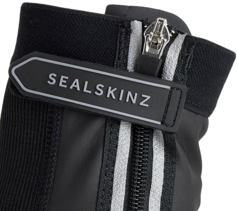 Load image into Gallery viewer, Sealskinz All Weather LED Open Sole Cycle Overshoe - Black Medium
