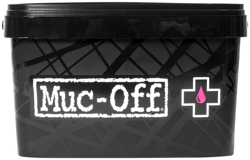 Load image into Gallery viewer, Muc-Off 8-in-1 Cleaning Kit: Tub with 8 Pieces
