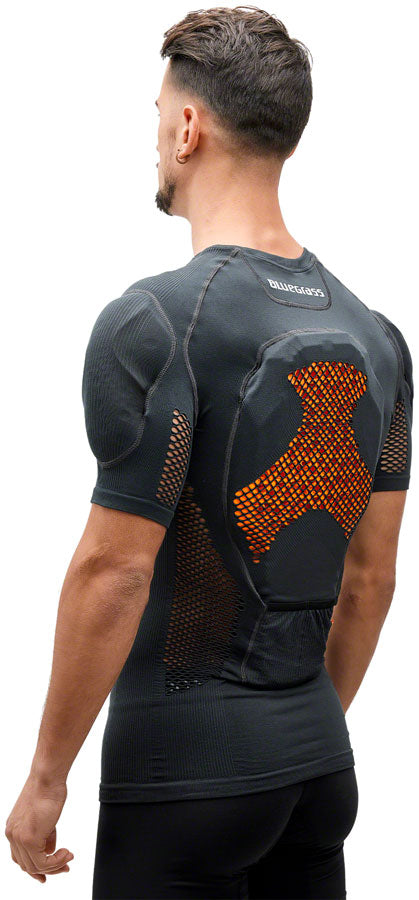 Load image into Gallery viewer, Bluegrass Seamless B and S D30 Body Armor - Black Large/X-Large
