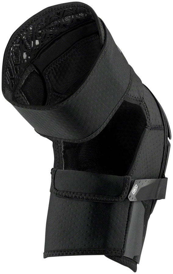 Load image into Gallery viewer, 100% Fortis Knee Guards - Black Small/Medium
