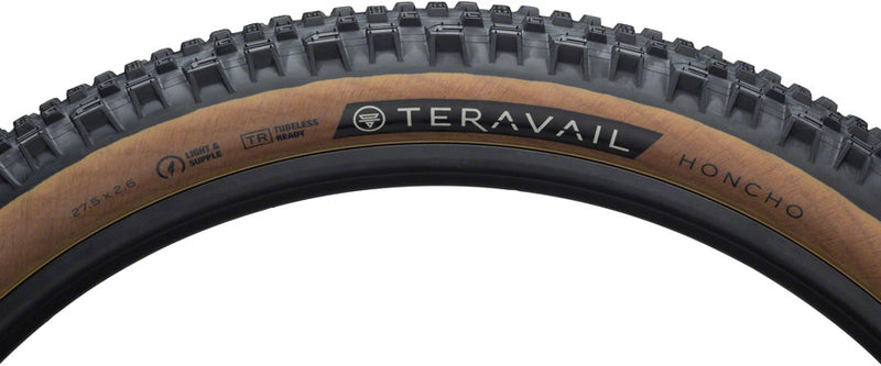 Load image into Gallery viewer, Teravail Honcho Tire - 27.5 x 2.6 Tubeless Folding Tan Light Supple Grip Compound
